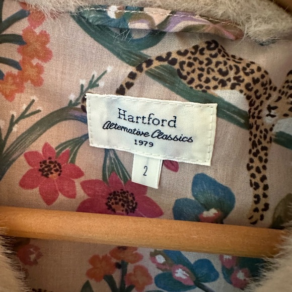 Hartford Cream Faux Fur Vest with Plush Texture and Jungle Lining - Picture 3 of 6